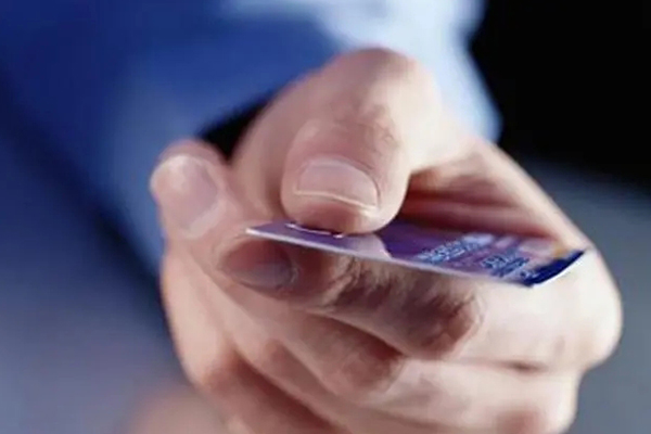 农保和社保哪个好:参保人群如何选择更合适的保障方案 农保和社保哪个好:参保人群如何选择更合适的保障方案